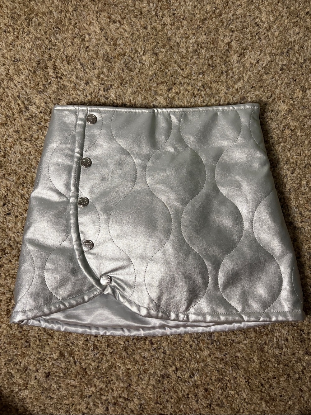 Truce Girls Metallic Silver Faux Leather Quilted Mini Skort Girls Size 8